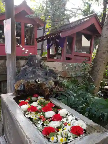 本郷氷川神社の手水舎
