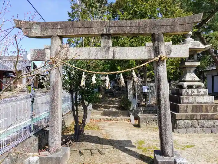 神明社(曽野町)の鳥居