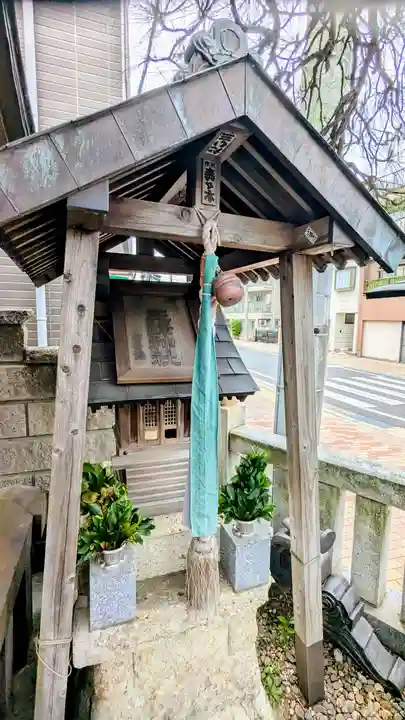 猫実庚申塔のその他建物