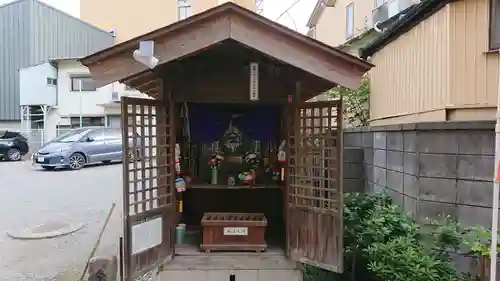 元宿神社の本殿・本堂