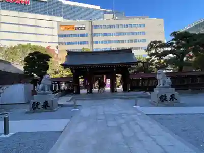 警固神社の山門・神門
