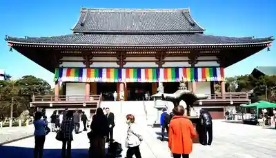 西新井大師総持寺の本殿・本堂