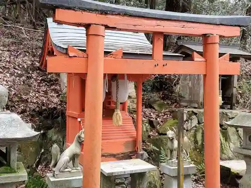 鍬渓神社の末社・摂社