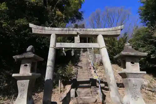 大六天麻王神社の鳥居