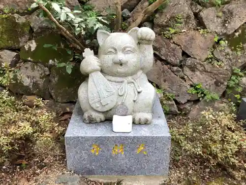 お松大権現の狛犬