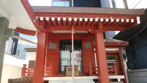 富沢稲荷神社の本殿