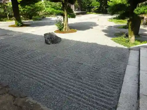 上関山 極楽寺の庭園