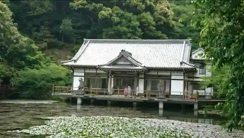 平山観音院の本殿