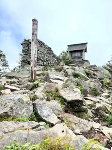 山家神社奥宮の建物その他