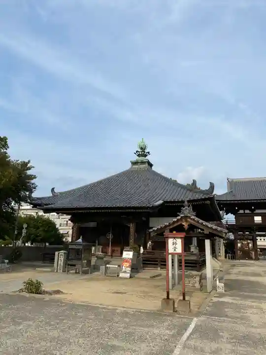 南光坊の本殿・本堂