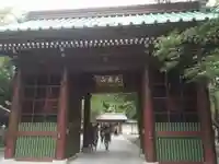 高徳院の山門・神門
