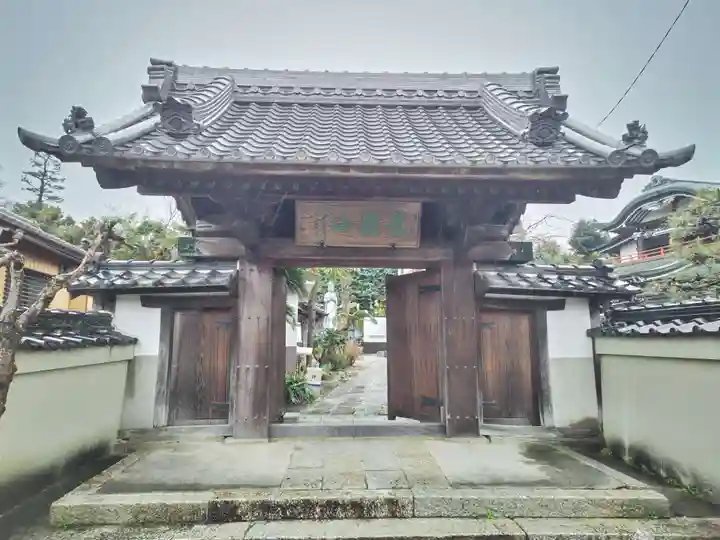 蓮花院の山門・神門