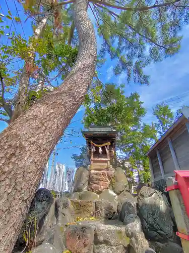 神明社（曽野町）の末社・摂社