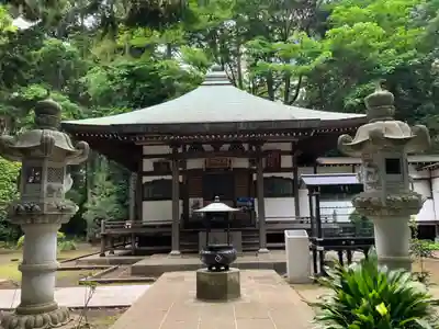 三寳寺の本殿・本堂