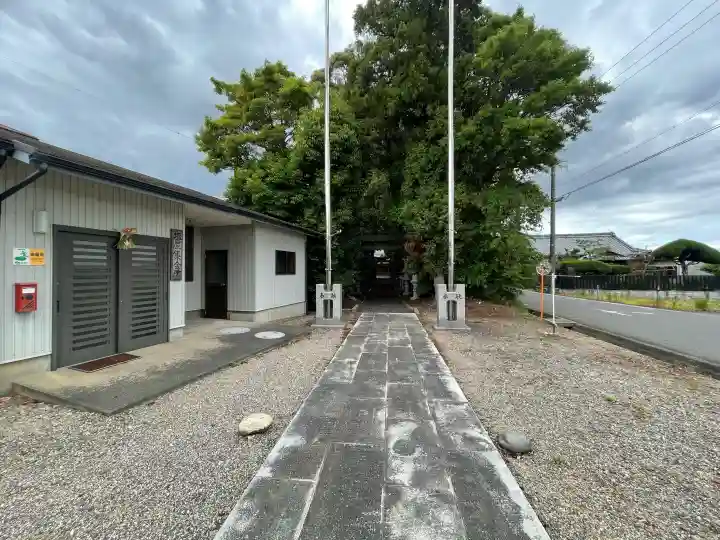 加和良神社の{uncategorized: "未分類", other: "その他", undefined: "問題あり", building: "その他建物", grave: "お墓", sacred_gate: "鳥居", guardian: "狛犬", statue: "像", buddha: "仏像", history: "歴史", nature: "自然", garden: "庭園", animal: "動物", pagoda: "塔", temizu: "手水舎", mountain_gate: "山門・神門", sanctuary: "本殿・本堂", subordinate: "末社・摂社", art: "芸術", scenery: "景色", jizo: "地蔵", ema: "絵馬", goshuin: "御朱印", omikuji: "おみくじ", items: "授与品その他", amulet: "お守り", goshuincho: "御朱印帳", eats: "食事", festival: "お祭り", votive_dance: "神楽", shichigosan: "七五三参", wedding: "結婚式", experience: "体験その他", initially: "初詣", around: "周辺", anti_infection: "感染症対策"}