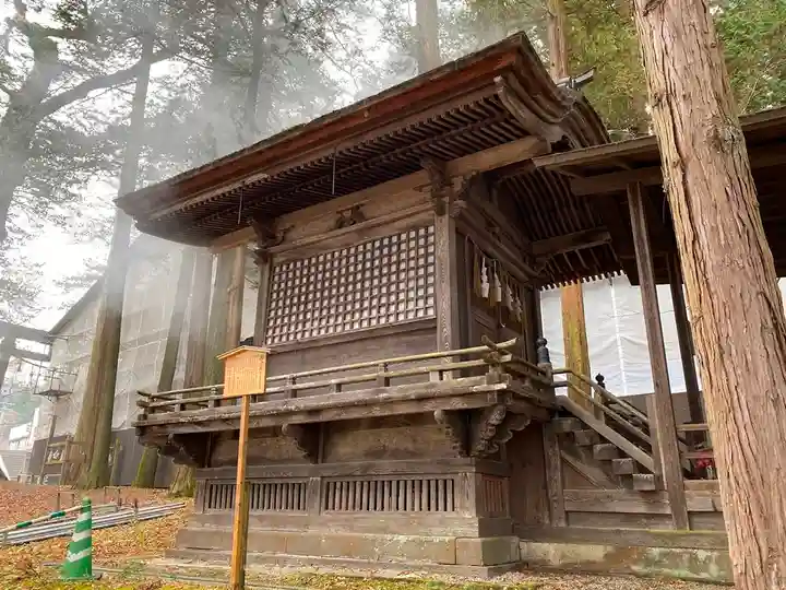 諏訪大社の本殿・本堂