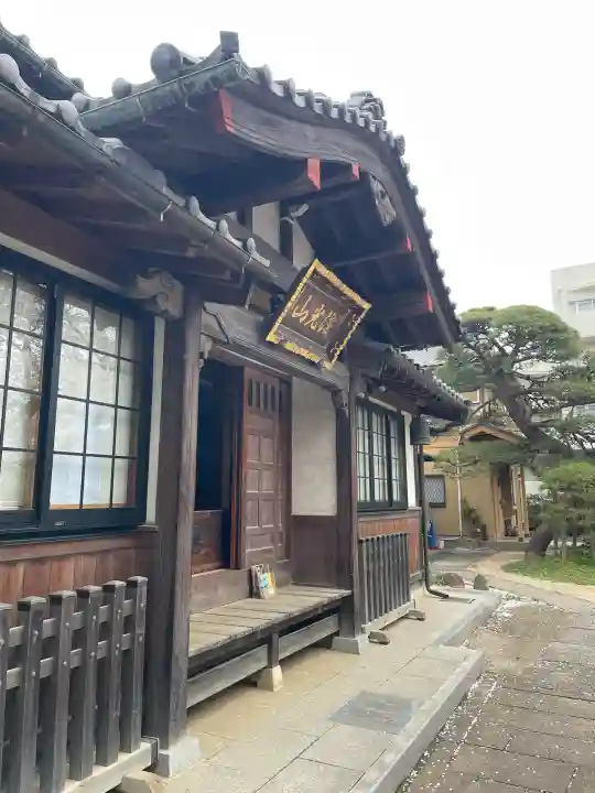 真福寺の{uncategorized: "未分類", other: "その他", undefined: "問題あり", building: "その他建物", grave: "お墓", sacred_gate: "鳥居", guardian: "狛犬", statue: "像", buddha: "仏像", history: "歴史", nature: "自然", garden: "庭園", animal: "動物", pagoda: "塔", temizu: "手水舎", mountain_gate: "山門・神門", sanctuary: "本殿・本堂", subordinate: "末社・摂社", art: "芸術", scenery: "景色", jizo: "地蔵", ema: "絵馬", goshuin: "御朱印", omikuji: "おみくじ", items: "授与品その他", amulet: "お守り", goshuincho: "御朱印帳", eats: "食事", festival: "お祭り", votive_dance: "神楽", shichigosan: "七五三参", wedding: "結婚式", experience: "体験その他", initially: "初詣", around: "周辺", anti_infection: "感染症対策"}