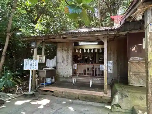 世持神社(沖縄県)