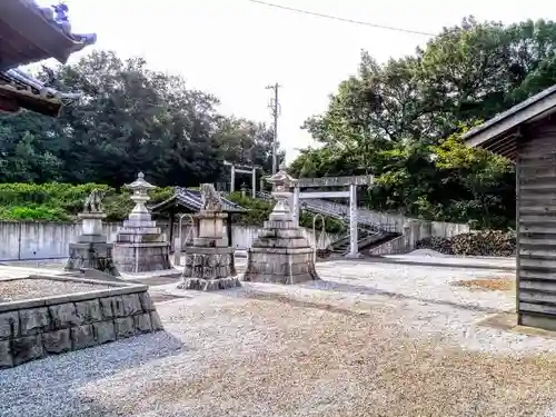 天尾神社の建物その他