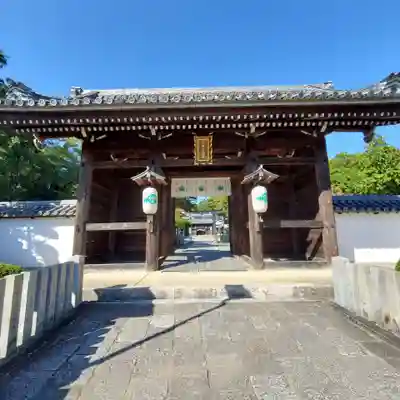 多田神社の山門・神門