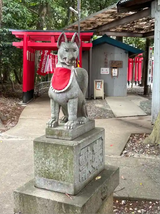 五社稲荷社の狛犬