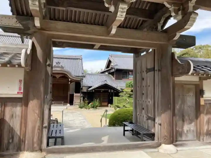 昌岩寺の山門・神門