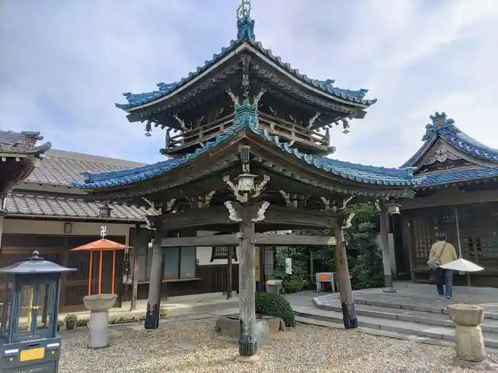 泉龍寺の手水舎