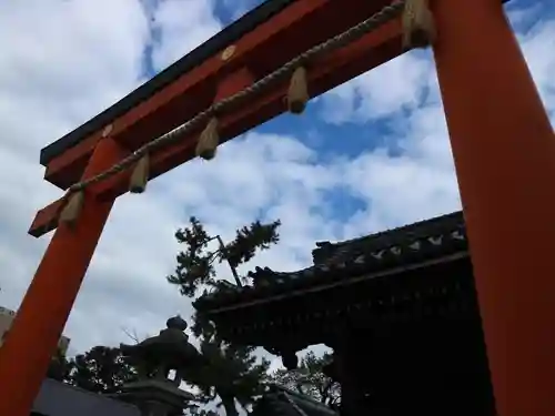 下御霊神社の鳥居