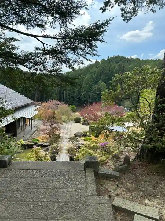 明王寺の{uncategorized: "未分類", other: "その他", undefined: "問題あり", building: "その他建物", grave: "お墓", sacred_gate: "鳥居", guardian: "狛犬", statue: "像", buddha: "仏像", history: "歴史", nature: "自然", garden: "庭園", animal: "動物", pagoda: "塔", temizu: "手水舎", mountain_gate: "山門・神門", sanctuary: "本殿・本堂", subordinate: "末社・摂社", art: "芸術", scenery: "景色", jizo: "地蔵", ema: "絵馬", goshuin: "御朱印", omikuji: "おみくじ", items: "授与品その他", amulet: "お守り", goshuincho: "御朱印帳", eats: "食事", festival: "お祭り", votive_dance: "神楽", shichigosan: "七五三参", wedding: "結婚式", experience: "体験その他", initially: "初詣", around: "周辺", anti_infection: "感染症対策"}