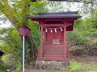 武蔵御嶽神社の末社・摂社