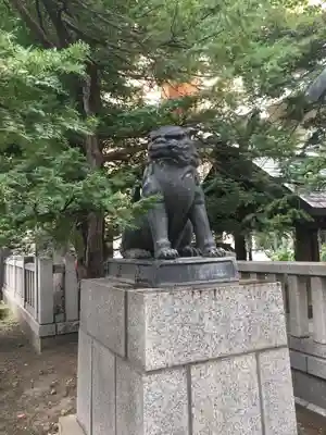 三吉神社の狛犬