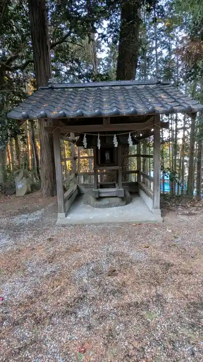 生子神社の{uncategorized: "未分類", other: "その他", undefined: "問題あり", building: "その他建物", grave: "お墓", sacred_gate: "鳥居", guardian: "狛犬", statue: "像", buddha: "仏像", history: "歴史", nature: "自然", garden: "庭園", animal: "動物", pagoda: "塔", temizu: "手水舎", mountain_gate: "山門・神門", sanctuary: "本殿・本堂", subordinate: "末社・摂社", art: "芸術", scenery: "景色", jizo: "地蔵", ema: "絵馬", goshuin: "御朱印", omikuji: "おみくじ", items: "授与品その他", amulet: "お守り", goshuincho: "御朱印帳", eats: "食事", festival: "お祭り", votive_dance: "神楽", shichigosan: "七五三参", wedding: "結婚式", experience: "体験その他", initially: "初詣", around: "周辺", anti_infection: "感染症対策"}