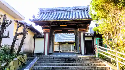 福住寺の山門