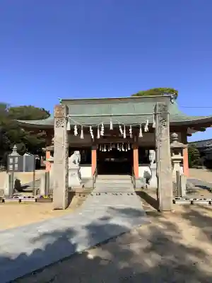 泊神社の{uncategorized: "未分類", other: "その他", undefined: "問題あり", building: "その他建物", grave: "お墓", sacred_gate: "鳥居", guardian: "狛犬", statue: "像", buddha: "仏像", history: "歴史", nature: "自然", garden: "庭園", animal: "動物", pagoda: "塔", temizu: "手水舎", mountain_gate: "山門・神門", sanctuary: "本殿・本堂", subordinate: "末社・摂社", art: "芸術", scenery: "景色", jizo: "地蔵", ema: "絵馬", goshuin: "御朱印", omikuji: "おみくじ", items: "授与品その他", amulet: "お守り", goshuincho: "御朱印帳", eats: "食事", festival: "お祭り", votive_dance: "神楽", shichigosan: "七五三参", wedding: "結婚式", experience: "体験その他", initially: "初詣", around: "周辺", anti_infection: "感染症対策"}