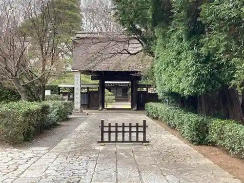 海岸寺の山門