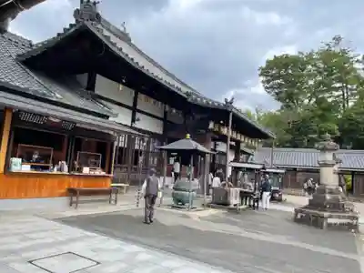 八事山 興正寺の本殿・本堂