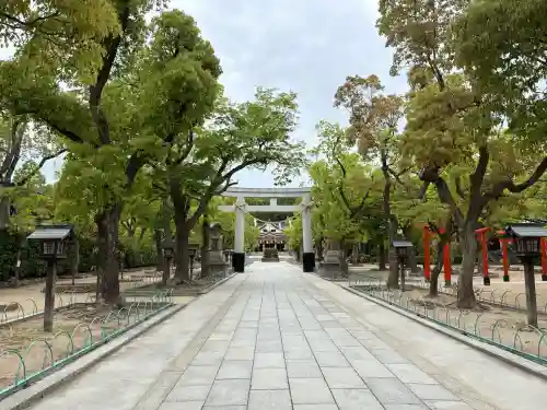 湊川神社の{uncategorized: "未分類", other: "その他", undefined: "問題あり", building: "その他建物", grave: "お墓", sacred_gate: "鳥居", guardian: "狛犬", statue: "像", buddha: "仏像", history: "歴史", nature: "自然", garden: "庭園", animal: "動物", pagoda: "塔", temizu: "手水舎", mountain_gate: "山門・神門", sanctuary: "本殿・本堂", subordinate: "末社・摂社", art: "芸術", scenery: "景色", jizo: "地蔵", ema: "絵馬", goshuin: "御朱印", omikuji: "おみくじ", items: "授与品その他", amulet: "お守り", goshuincho: "御朱印帳", eats: "食事", festival: "お祭り", votive_dance: "神楽", shichigosan: "七五三参", wedding: "結婚式", experience: "体験その他", initially: "初詣", around: "周辺", anti_infection: "感染症対策"}