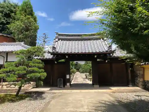 崇福寺の山門