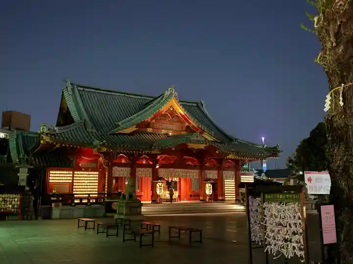神田神社(神田明神)の{uncategorized: "未分類", other: "その他", undefined: "問題あり", building: "その他建物", grave: "お墓", sacred_gate: "鳥居", guardian: "狛犬", statue: "像", buddha: "仏像", history: "歴史", nature: "自然", garden: "庭園", animal: "動物", pagoda: "塔", temizu: "手水舎", mountain_gate: "山門・神門", sanctuary: "本殿・本堂", subordinate: "末社・摂社", art: "芸術", scenery: "景色", jizo: "地蔵", ema: "絵馬", goshuin: "御朱印", omikuji: "おみくじ", items: "授与品その他", amulet: "お守り", goshuincho: "御朱印帳", eats: "食事", festival: "お祭り", votive_dance: "神楽", shichigosan: "七五三参", wedding: "結婚式", experience: "体験その他", initially: "初詣", around: "周辺", anti_infection: "感染症対策"}