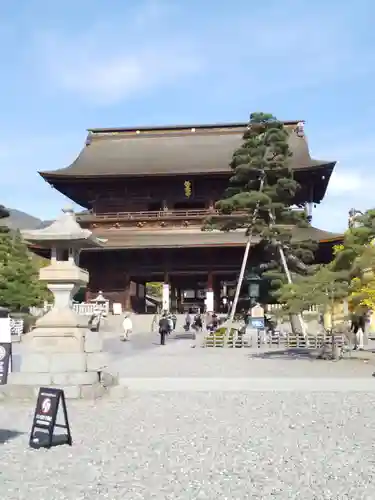 善光寺の山門