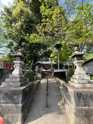 應其太神社の{uncategorized: "未分類", other: "その他", undefined: "問題あり", building: "その他建物", grave: "お墓", sacred_gate: "鳥居", guardian: "狛犬", statue: "像", buddha: "仏像", history: "歴史", nature: "自然", garden: "庭園", animal: "動物", pagoda: "塔", temizu: "手水舎", mountain_gate: "山門・神門", sanctuary: "本殿・本堂", subordinate: "末社・摂社", art: "芸術", scenery: "景色", jizo: "地蔵", ema: "絵馬", goshuin: "御朱印", omikuji: "おみくじ", items: "授与品その他", amulet: "お守り", goshuincho: "御朱印帳", eats: "食事", festival: "お祭り", votive_dance: "神楽", shichigosan: "七五三参", wedding: "結婚式", experience: "体験その他", initially: "初詣", around: "周辺", anti_infection: "感染症対策"}