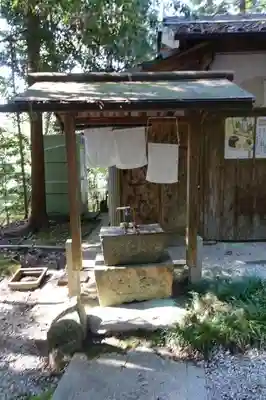 天神神社の手水舎