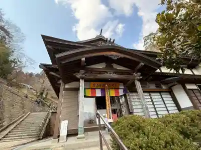金乗院の{uncategorized: "未分類", other: "その他", undefined: "問題あり", building: "その他建物", grave: "お墓", sacred_gate: "鳥居", guardian: "狛犬", statue: "像", buddha: "仏像", history: "歴史", nature: "自然", garden: "庭園", animal: "動物", pagoda: "塔", temizu: "手水舎", mountain_gate: "山門・神門", sanctuary: "本殿・本堂", subordinate: "末社・摂社", art: "芸術", scenery: "景色", jizo: "地蔵", ema: "絵馬", goshuin: "御朱印", omikuji: "おみくじ", items: "授与品その他", amulet: "お守り", goshuincho: "御朱印帳", eats: "食事", festival: "お祭り", votive_dance: "神楽", shichigosan: "七五三参", wedding: "結婚式", experience: "体験その他", initially: "初詣", around: "周辺", anti_infection: "感染症対策"}