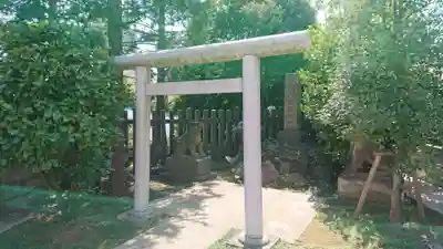 穴八幡宮の鳥居