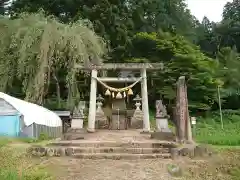 諏訪神社の鳥居