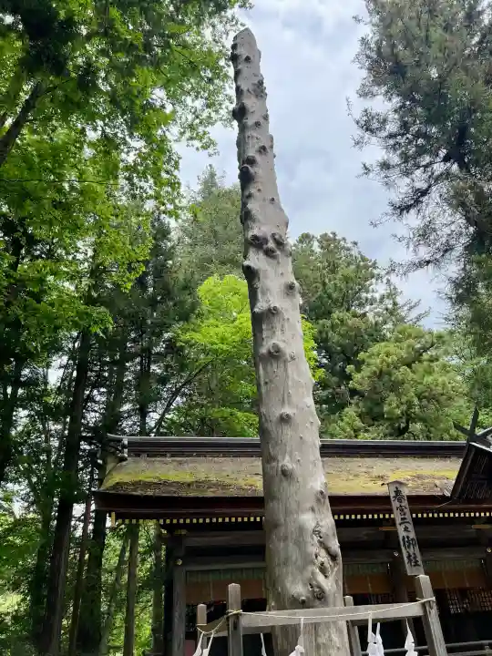 諏訪大社下社春宮(長野県)