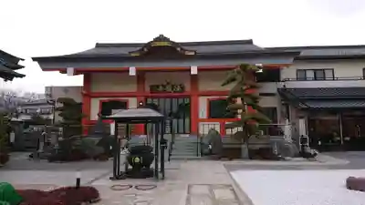 徳蔵寺の本殿・本堂