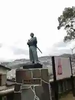 若宮稲荷神社の像