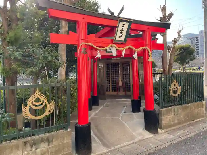 お玉大神(生田川の東岸)(兵庫県)