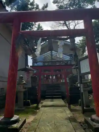 本折日吉神社の鳥居